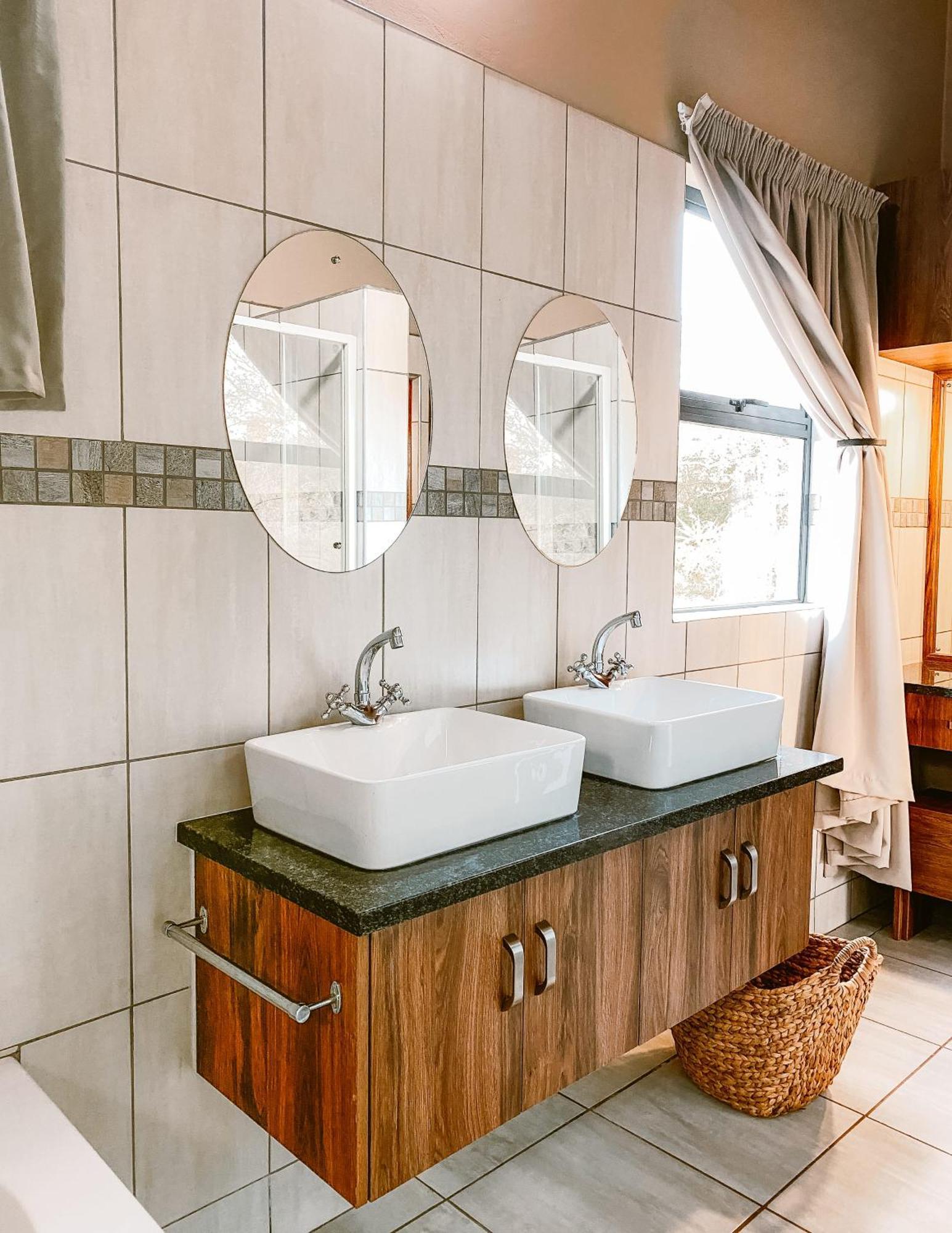 Umkhaya Lodge Mkuze Eksteriør billede