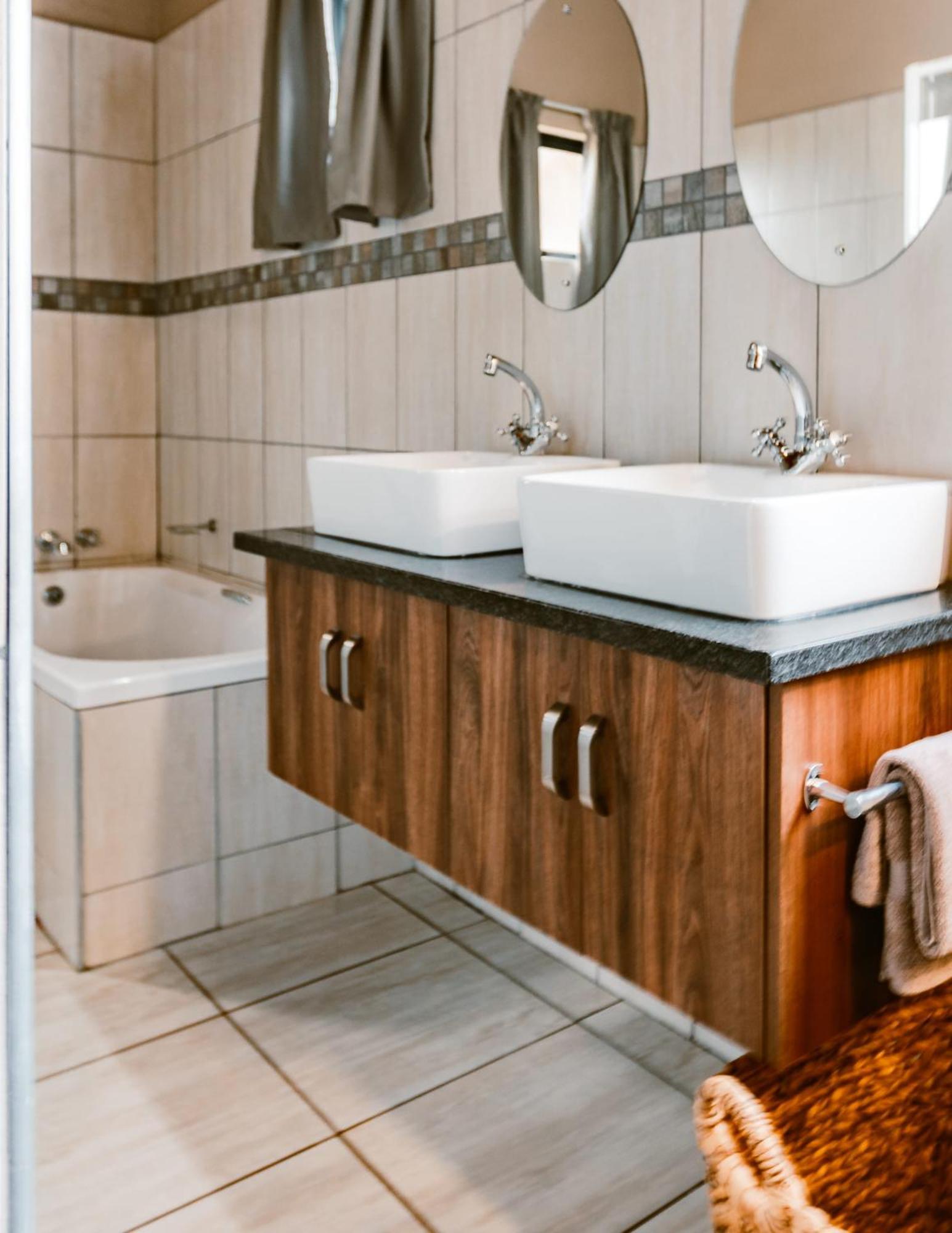 Umkhaya Lodge Mkuze Eksteriør billede